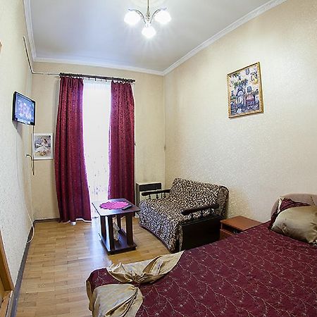 Квартира Подобово На Вулиці Чорновола 31 Біля Форуму У Місті Львові Біля Малевича Kültér fotó